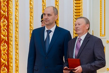 Оренбуржцы получили государственные награды